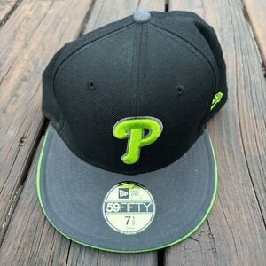 New Era Philadelphia Phillies Black & Neon Green 59Fifty 7 1/2 Fitted Hat